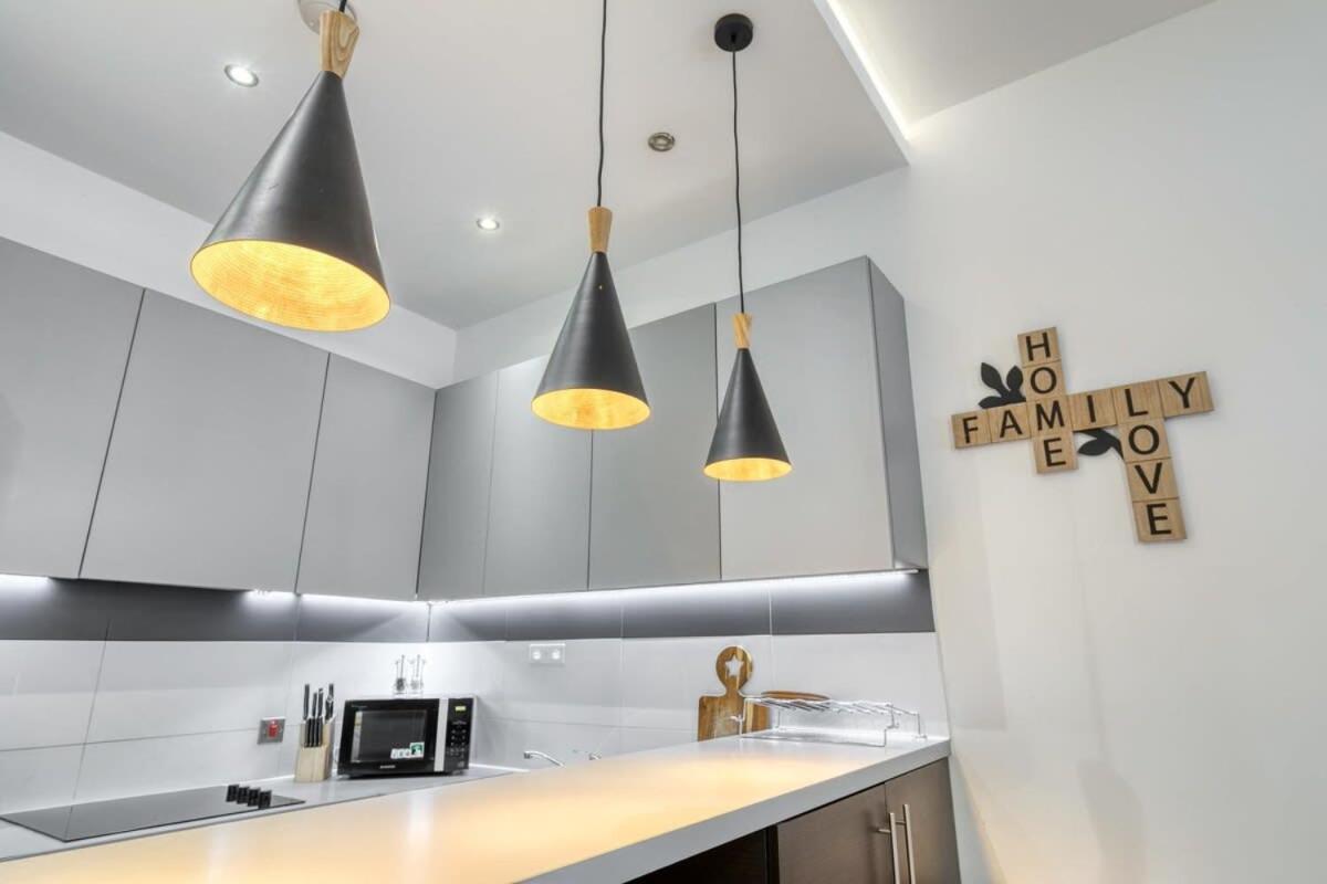 Modern 1 Bedroom Apartment In Central Woking Zewnętrze zdjęcie